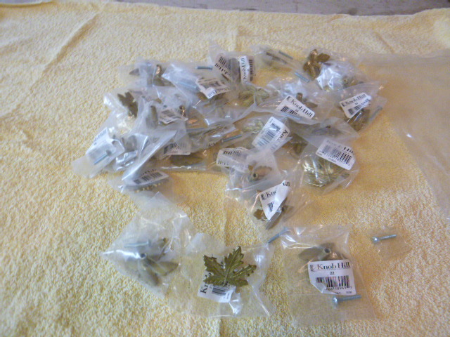 38 Leaf Knobs