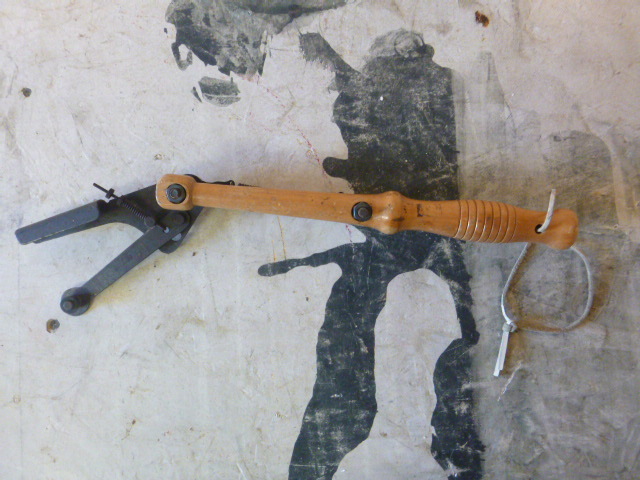 Clay Target Thrower