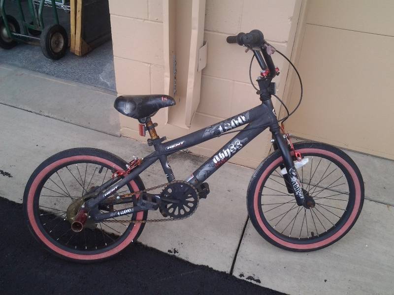 lot 26 image: Kent BMX Bike 20 Inch