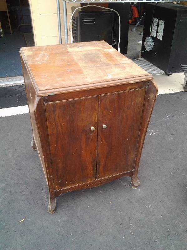 lot 31 image: Vintage Record Cabinet 21x22x27