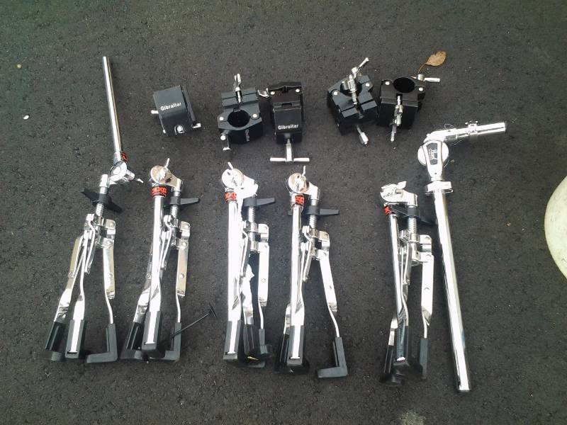 lot 41 image: Music & Instrument Stands & Brackets