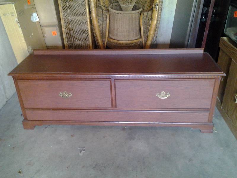 lot 92 image: 2-Drawer Storage CabinetBench 72x20x25