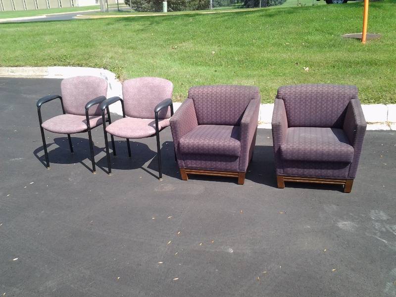 lot 109 image: 2-Wood Frame Side Chairs, 2-Metal Frame Side Chairs