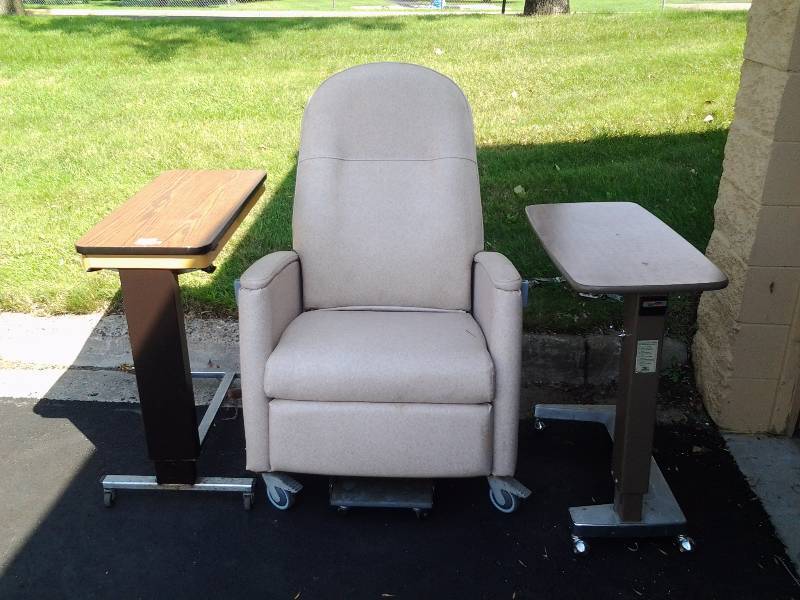 lot 112 image: Rolling Chair With Foot Running Board (Reclines To Flat), 2-Over The BedChair Rolling Tables With Adjustable Height