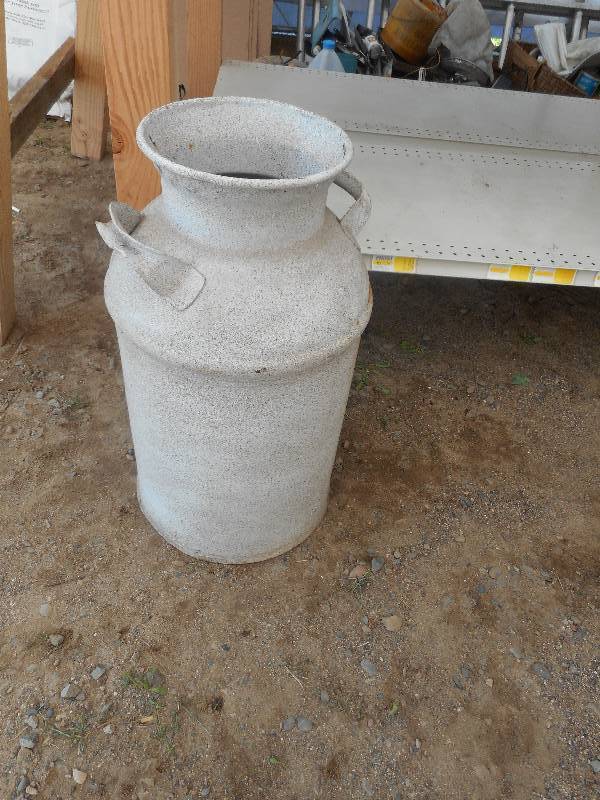 FULL SIZE ANTIQUE CREAM CAN