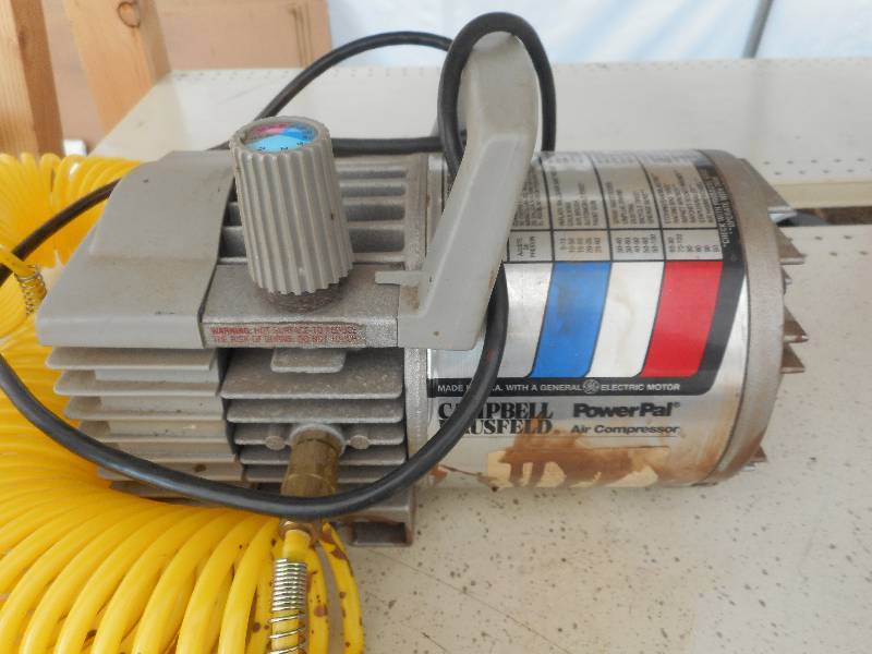 CAMPBELL HAUSFELD POWER PAL AIR COMPRESSER