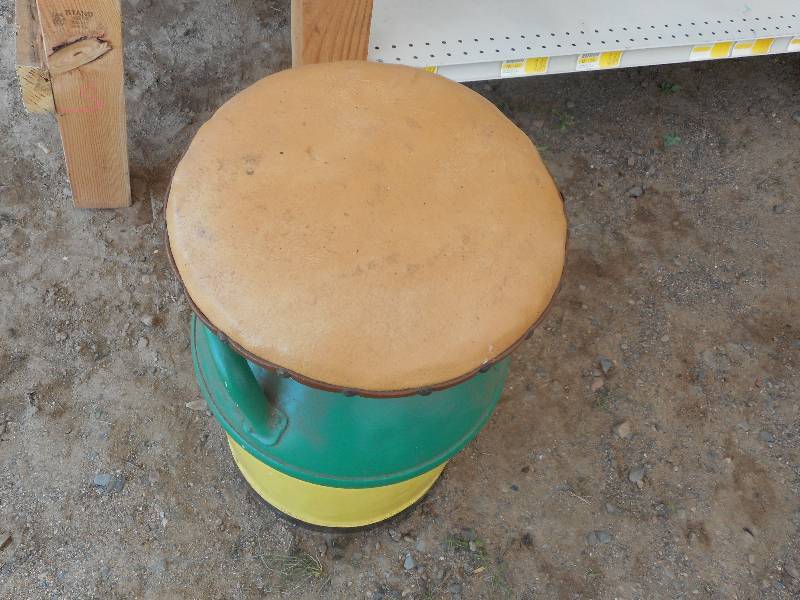 ANTIQUE CREAM CAN