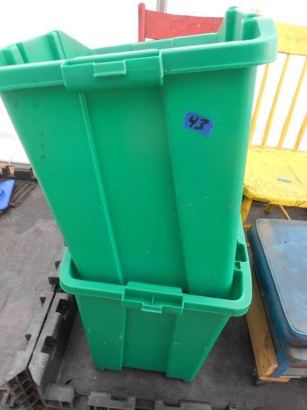 2 RECYCLING BINS