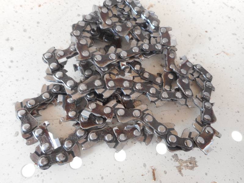 CHAIN SAW BLADE