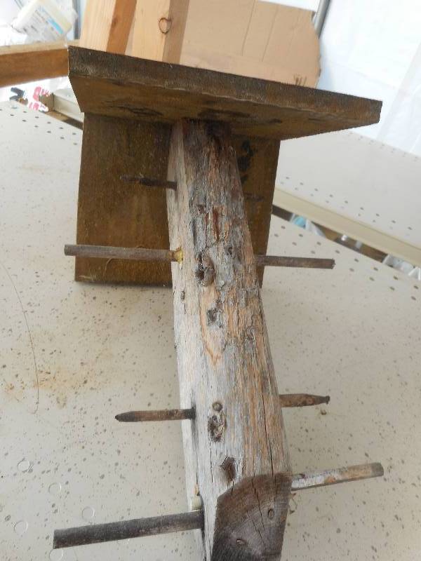WOODEN BIRD PERCH
