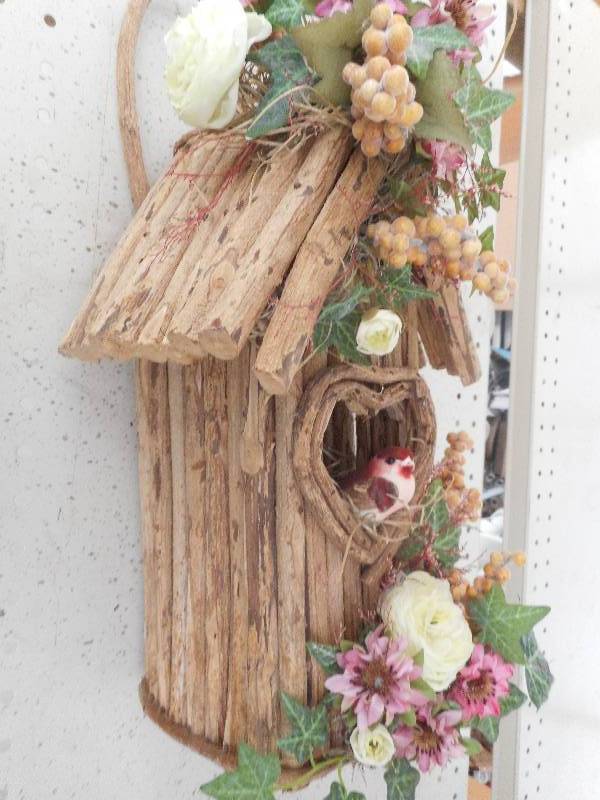 WOODEN DECRATIVE BIRD HOUSE