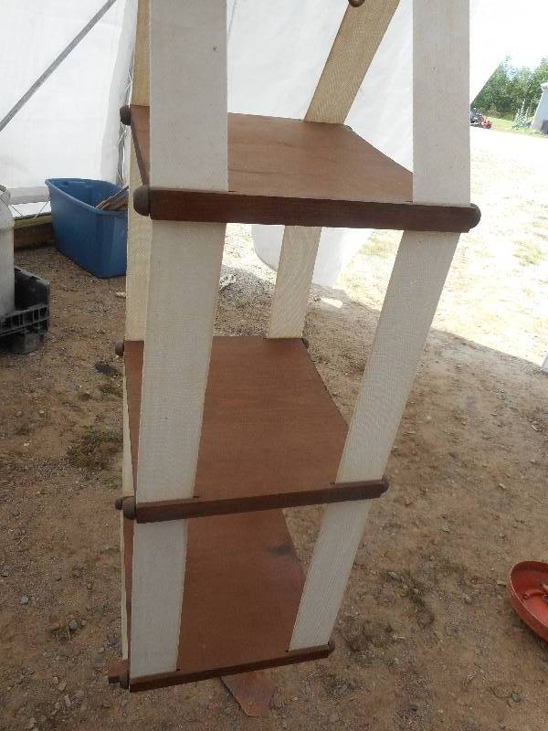 3 TIER HANGING SHELVES