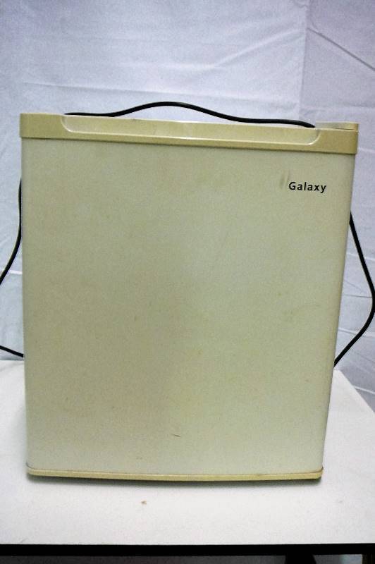 MINI REFRIGERATOR