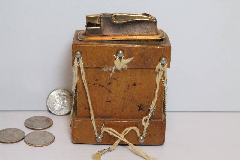 Vintage Lighter