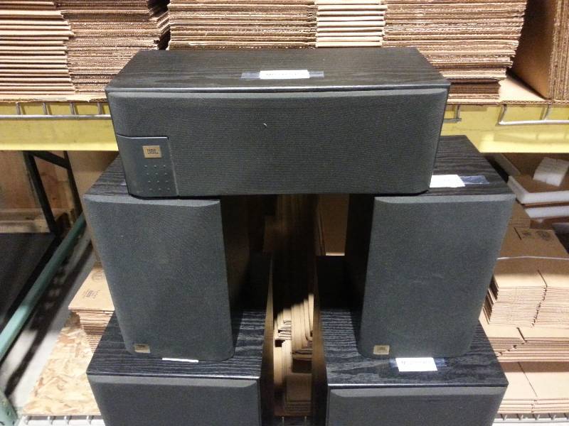 lot 7 image: JBL J50 5 Speaker System Set