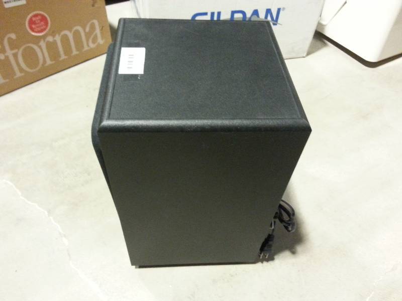 lot 10 image: KLH Audio Systems Bassbite 2 Subwoofer