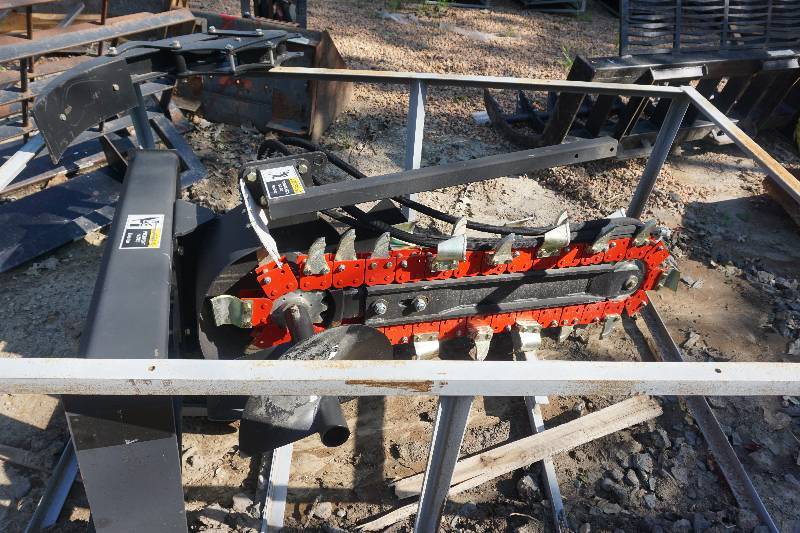 Large Scale Universal Mount Bobcat Skid Loader Skid Steer Power Trencher Attachment