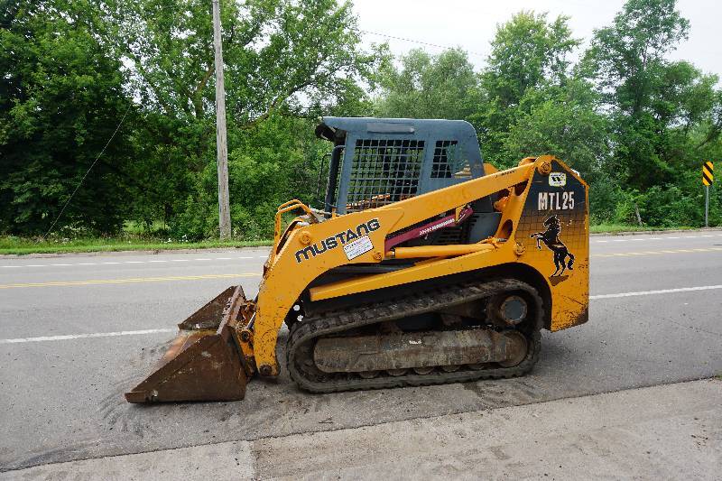 2007 Mustang MTL25 Tracked Multi Terrain Skid Loader Skid Steer