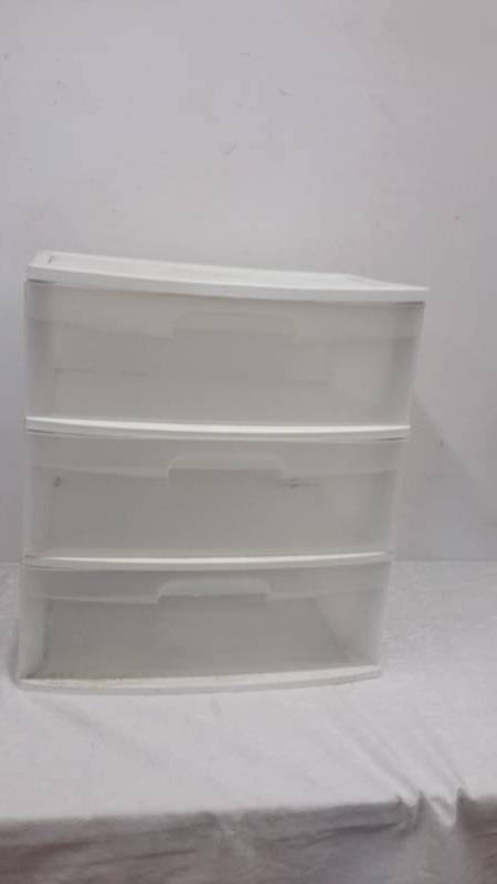 Storage bins