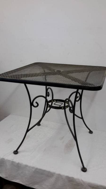 Metal patio table