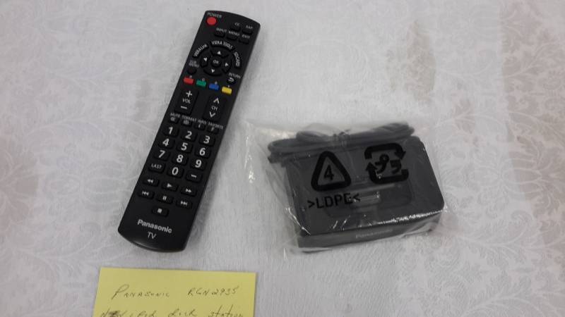 Panasonic IPod dock and remote