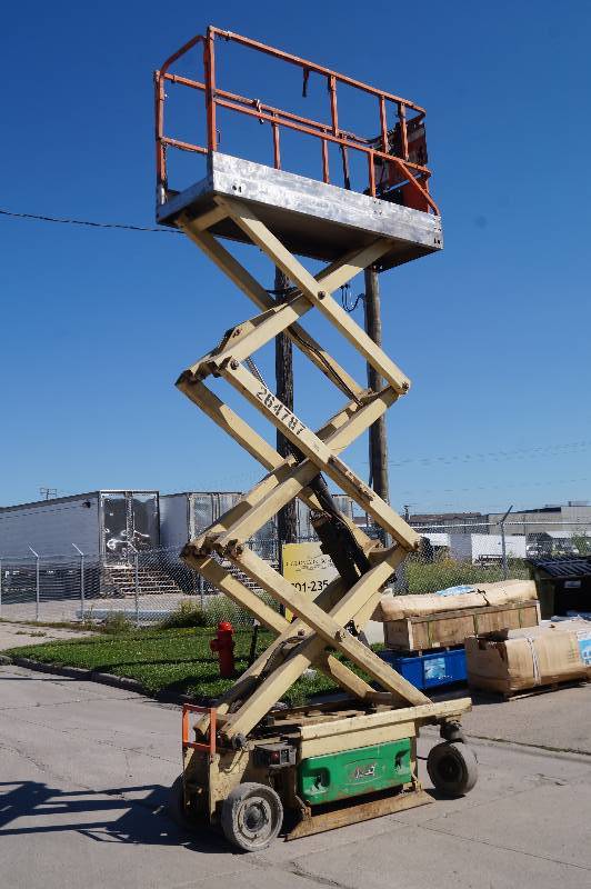 JLG 20 Foot Scissor Lift Moorhead Liquidation Scissor Lifts Auction