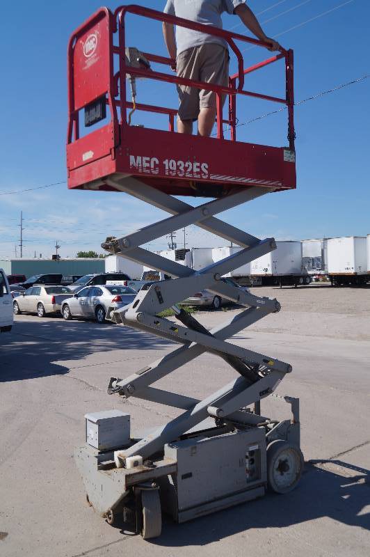 MEC 19 Foot Scissor Lift