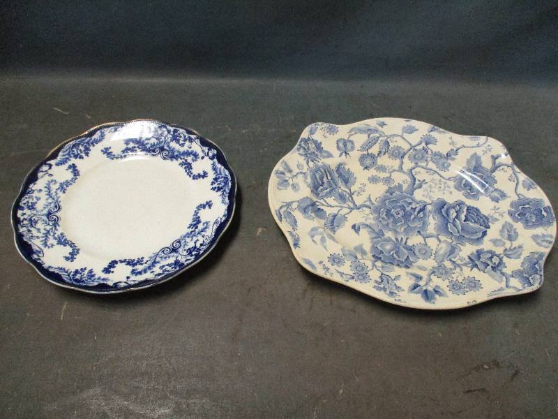 lot 41 image: Decorative Plates
