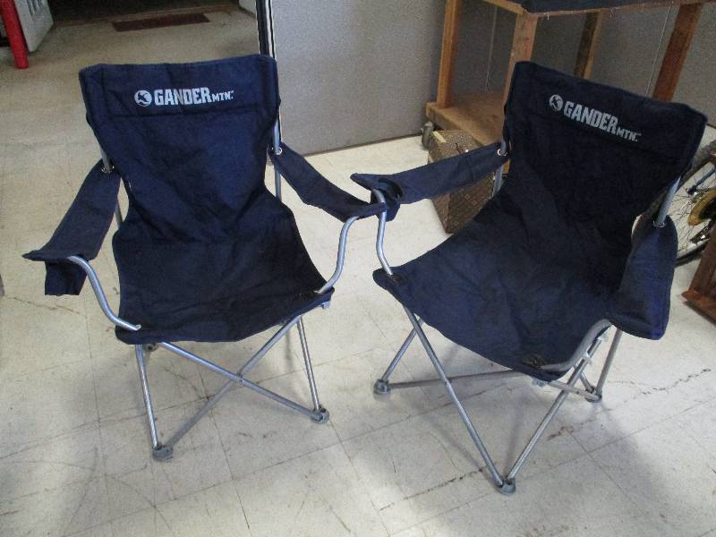 lot 59 image: Chair Set