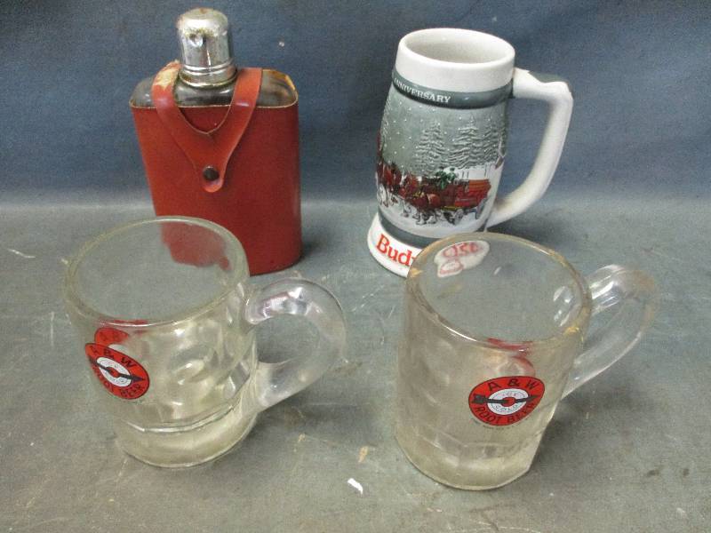 lot 53 image: Glasswear