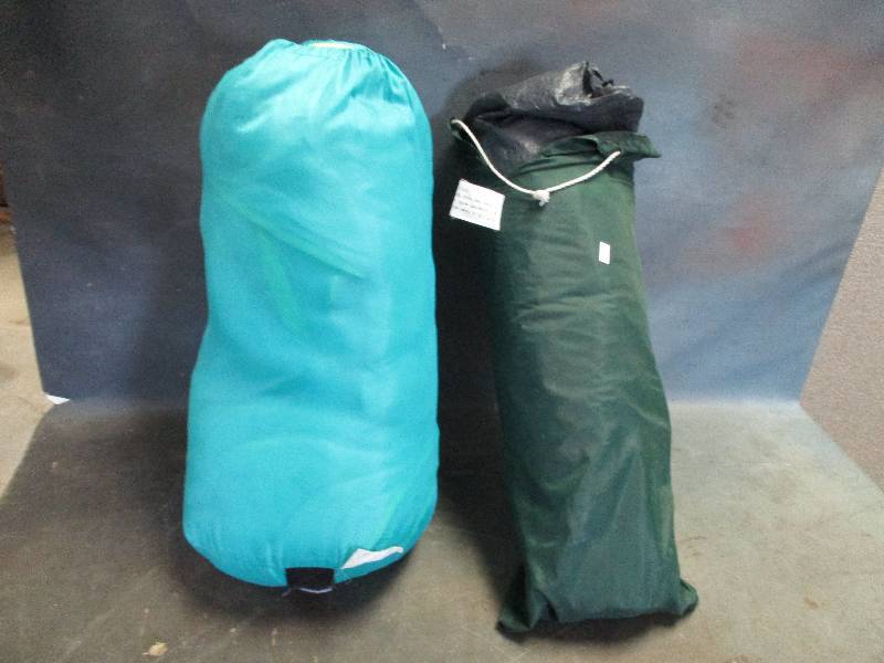 lot 87 image: Tent & Sleeping Bag