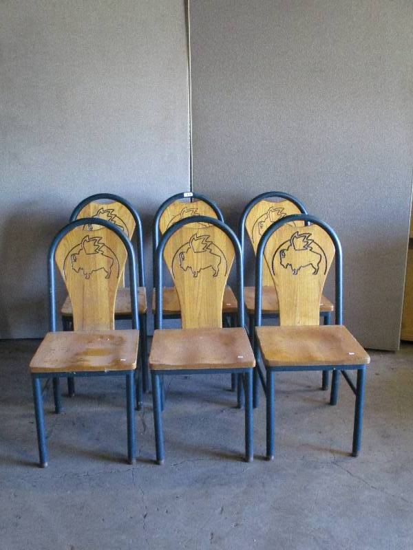 lot 124 image: Wild Buffalo Wings Chairs
