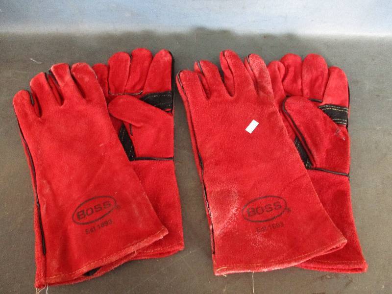 lot 107 image: 2 Pair Of Boss Welding Gloves