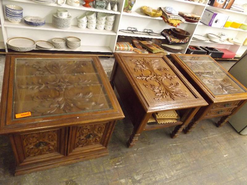 lot 55 image: End Tables