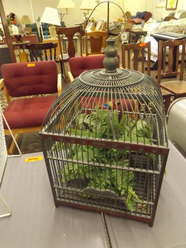 lot 125 image: Home Dcor