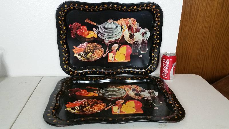 lot 13 image: Vintage Metal Coca-Cola Serving Trays