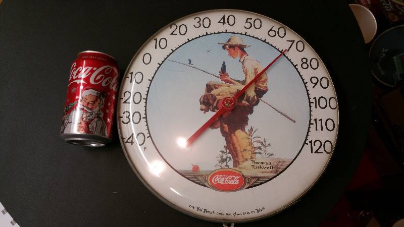 lot 26 image: Vintage Tru Temp Jumbo Dial Coca-Cola Norman Rockwell Thermostat