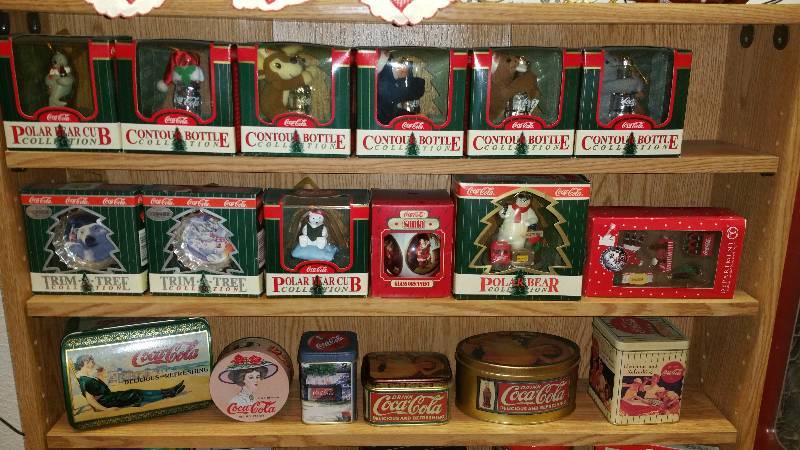 lot 30 image: Large Collection of Coca-Cola Ornaments NIB  Tins