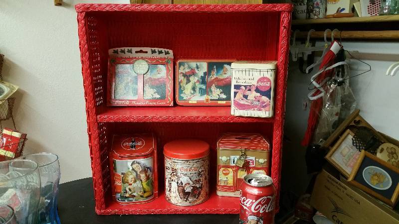 lot 52 image: Coca-Cola Playing Cards in Tins, Tins, Red Display