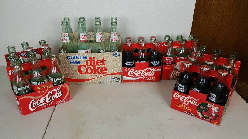 lot 84 image: (44) 8oz and 16oz Bottles - Various