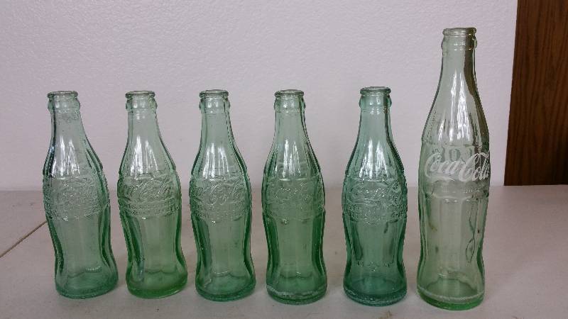 lot 88 image: (6) Vintage Coca-Cola Glass Bottles