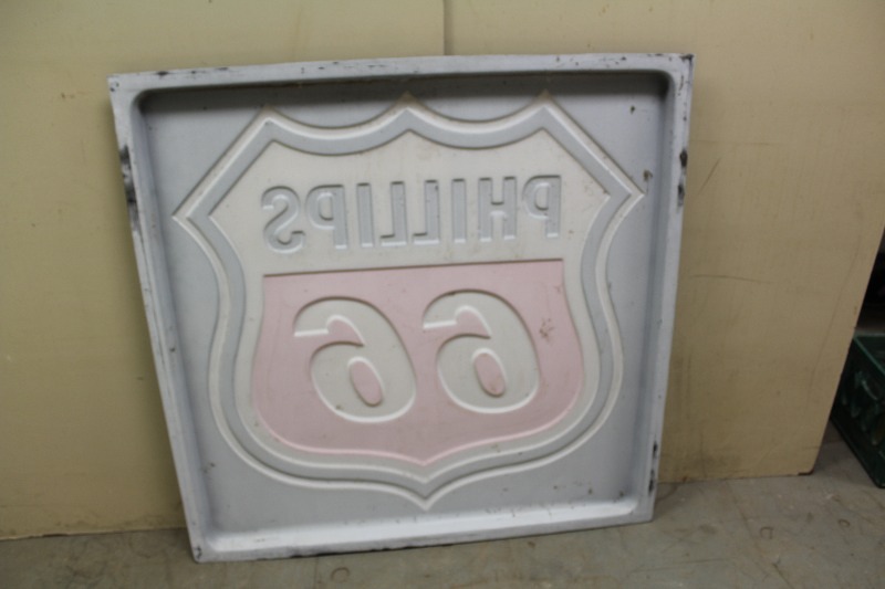lot 49 image: Phillips 66 Gas Station Sign