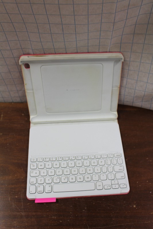 lot 91 image: Notebook Keyboard