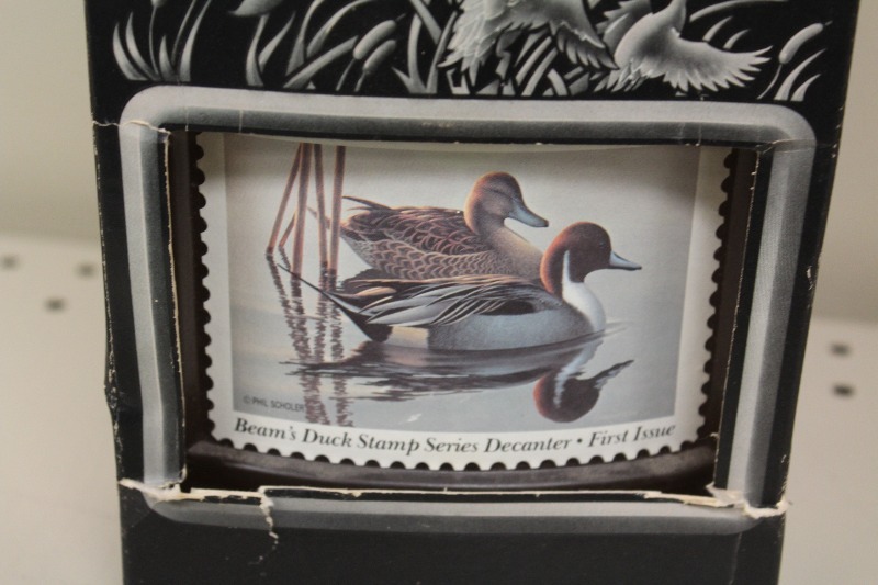 lot 117 image: Vintage Duck Stamp Decanter