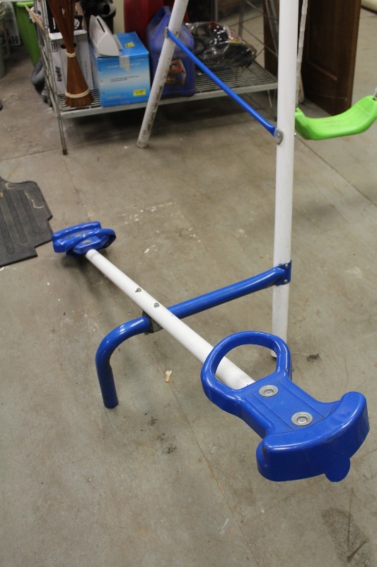 lot 125 image: Swing Set