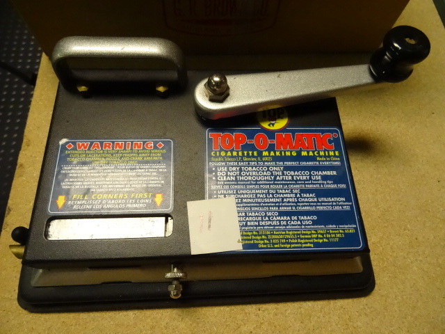 lot 11 image: Top-O- Matic Cigarette Making Machine