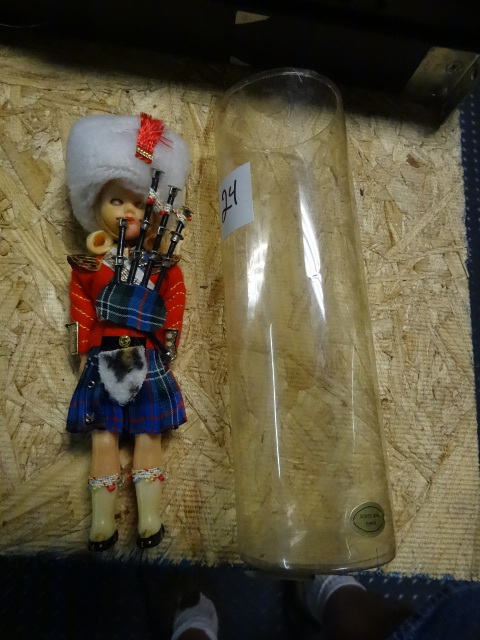 lot 24 image: Collectors Doll