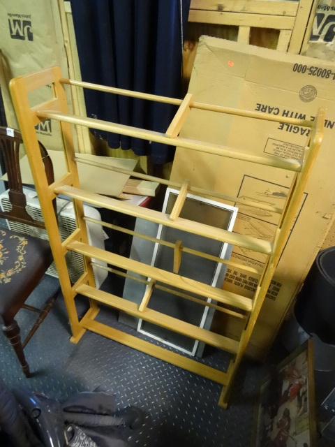 lot 57 image: Media Rack