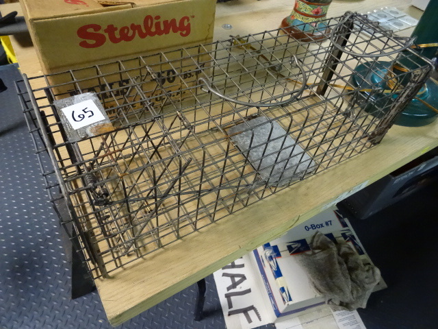 lot 65 image: Tomahawk Live Trap