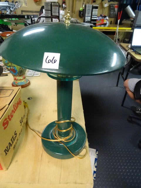 lot 66 image: Modern Touch Lamp 3-levels (works)